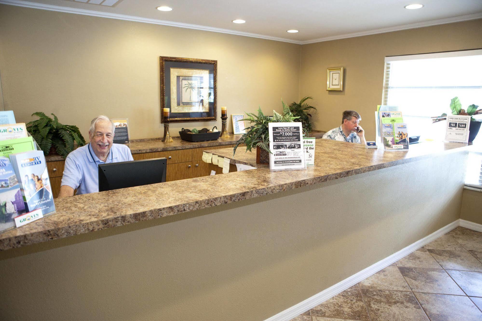 Groves Rv Resort Harlem Heights 외부 사진