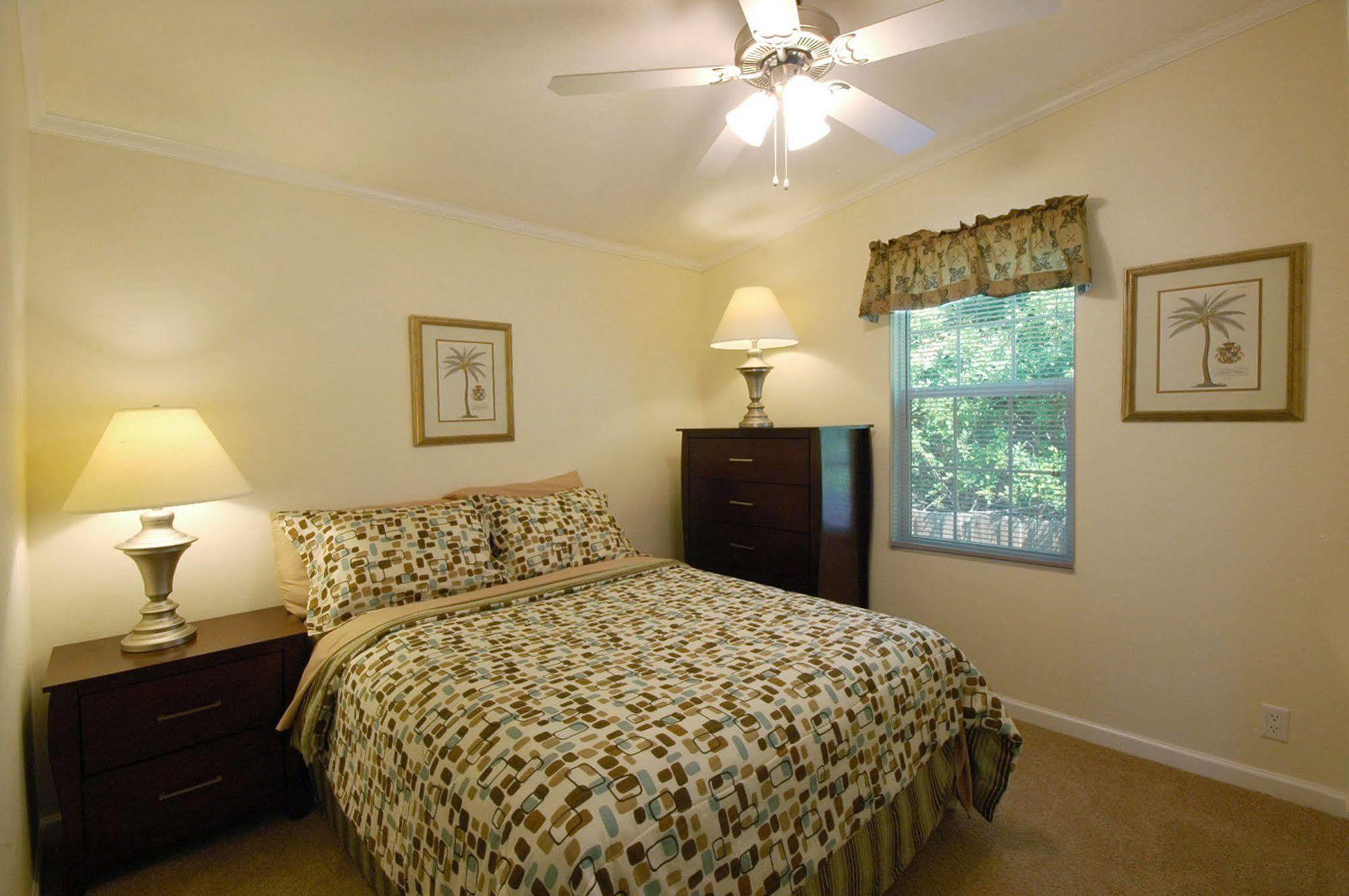 Groves Rv Resort Harlem Heights 외부 사진