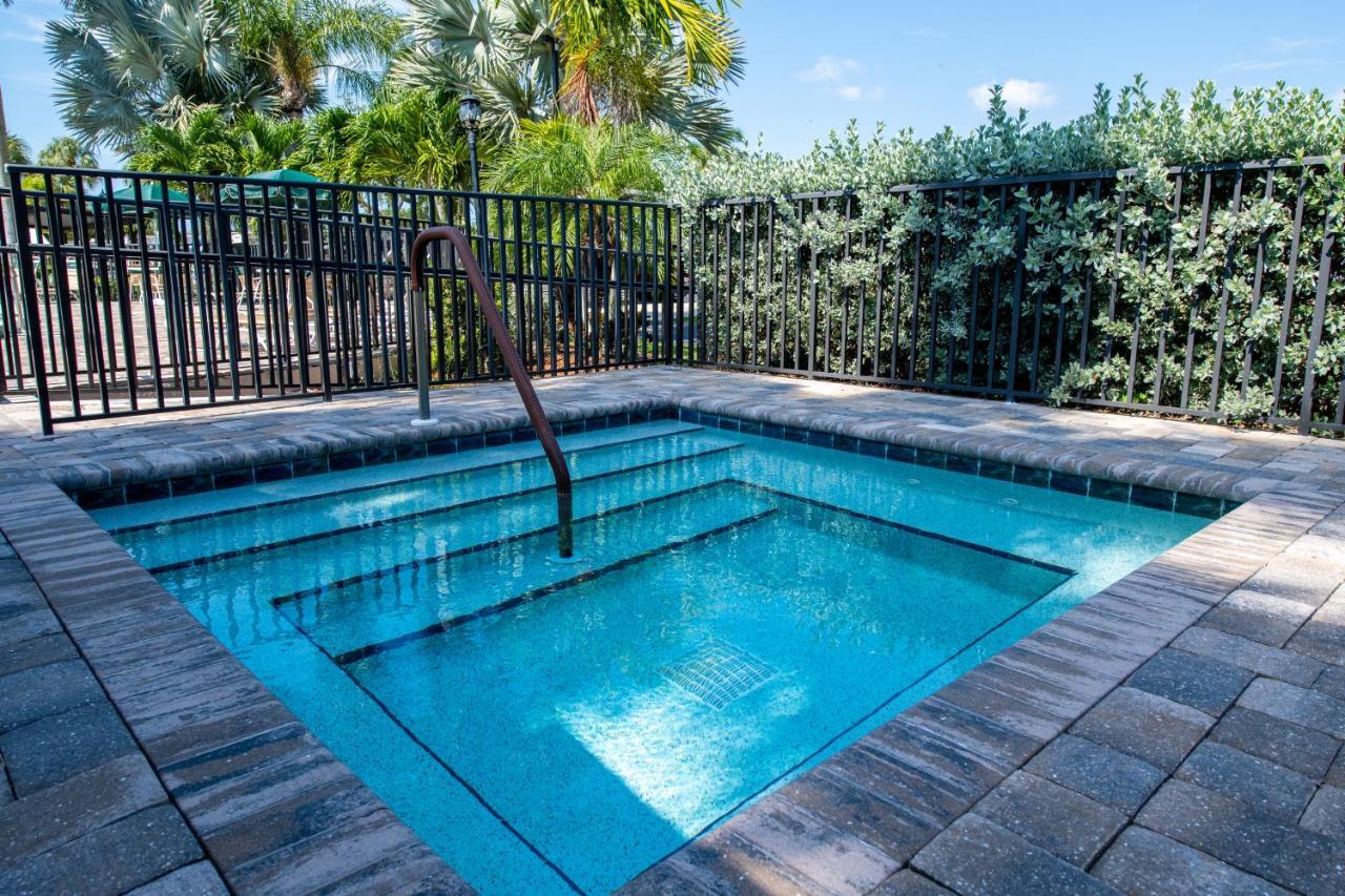 Groves Rv Resort Harlem Heights 외부 사진